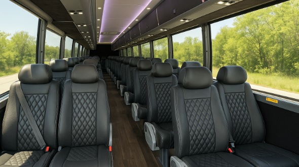 anderson 30 passenger minibus rental
